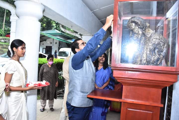 Garlanding of the bust of Gurudev Rabindranath Tagore
